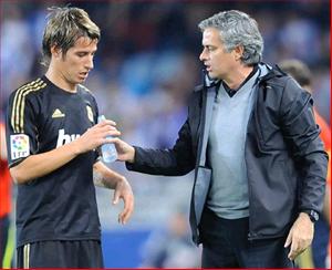 Coentrao sẽ theo chân Mourinho về Chelsea?