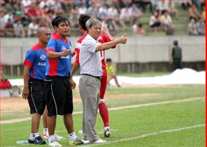 B.BD thoát khỏi vị trí chót bảng: Không có gì để tự hào