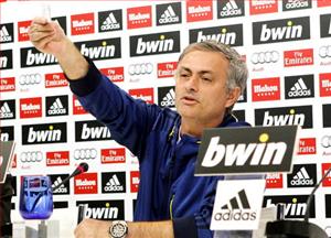 Bản tin Bongda24h (chiều 6/5): Bỏ tiền mua vật dụng đóng gói hành lý, Mourinho thực sự sắp chia tay Real?