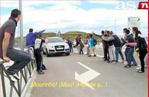 Mourinho bị CĐV Real chặn xe la ó: Không còn gì lưu luyến ở Bernabeu