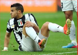 Juve bị Cagliari cầm hòa: Nhận Scudetto, và nhận cả một bài học