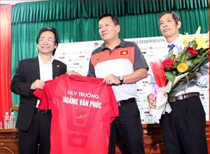 VFF ráo riết chuẩn bị cho trận ra mắt của HLV Hoàng Văn Phúc