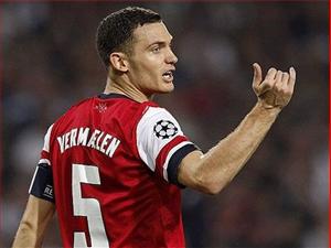 Cập nhật: Vài giờ nữa, Vermaelen sẽ chính thức sang Barca