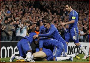 Chelsea lọt vào chung kết Europa League: Một bước đến vinh quang