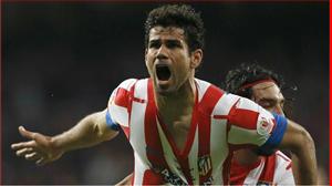 Falcao phấn khích sau khi đánh bại kền kền trắng