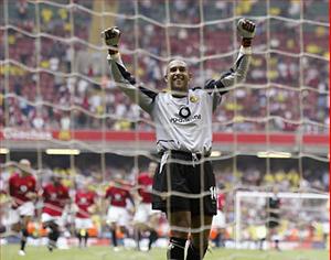 Tim Howard tri ân người thầy cũ Alex Ferguson