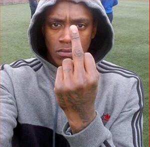 Ngựa chứng Nile Ranger lái ẩu, phá xe người khác