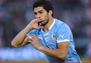 Suarez lại lên tiếng “mời gọi” Real