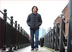 Cầu thủ Anh: Cờ bạc, rượu chè, trầm cảm và tù tội