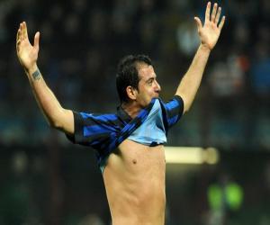 Dejan Stankovic chia tay Inter Milan sau 9 năm gắn bó