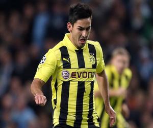 Arsenal bỏ 20 triệu bảng mua tiền vệ của Dortmund
