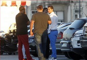 Ronaldo nhậu nhẹt thâu đêm tiễn Mourinho ra đi?