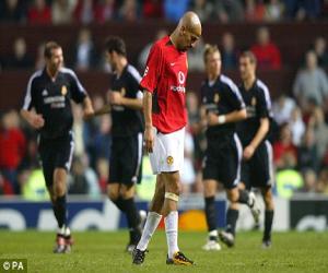 Những tiền vệ trung tâm từng mất nghiệp ở M.U