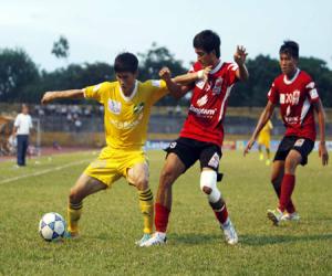 Công Vinh trở thành chân sút ghi bàn nhiều nhất lịch sử V-League