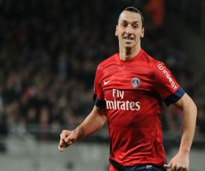 PSG dự kiến tăng lương để giữ chân Ibra: Đã khủng nay còn khủng hơn