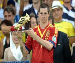 Jose Mourinho nên bán Vua phá lưới Torres cho Arsenal