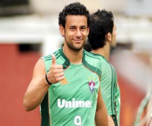 Fred từ chối lời đề nghị của Man City