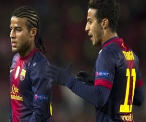 Anh em nhà Alcantara: Rafinha ở lại Camp Nou, Thiago quyết đến M.U