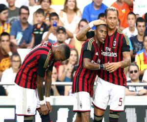 Thành Milan du đấu mùa Hè: Robinho không nói khoác