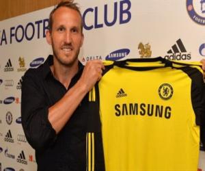 Jose Mourinho hé lộ lý do chiêu mộ Mark Schwarzer