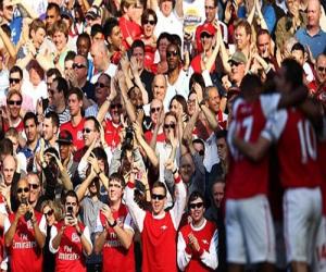 200 fan Anh được dặn tránh say xỉn khi đến Mỹ Đình