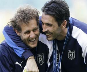 Juventus bán cả Giaccherini và Quagliarella: Jovetic hoặc Diamanti sẽ tới Turin!?