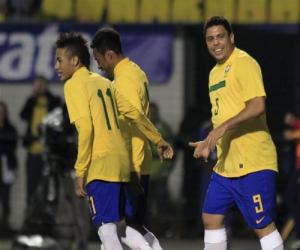 Ronaldo béo tiếc vì Neymar từ chối Real Madrid