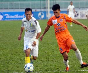 Bóng đá Việt Nam: Tình yêu không mua được bằng tiền