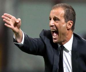 HLV Allegri: “Milan đang chiến đấu để trụ hạng”