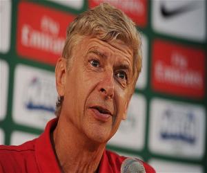 Arsenal nên bổ sung hậu vệ thay vì đổ tiền vào một chân sút