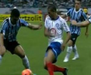 Pha qua người tuyệt hay ở giải Brazil