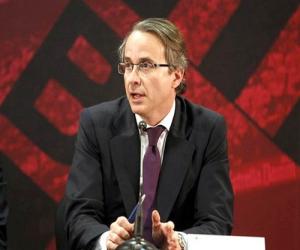 Kế hoạch mua trung vệ của Barca: Cứ chọn đi, tiền không phải là vấn đề