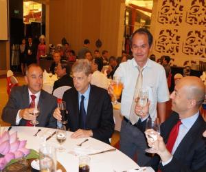 BTC trận tuyển Việt Nam - Arsenal lỗ hơn chục tỷ đồng