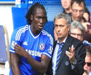 Mourinho tiếp tục hăm dọa Lukaku