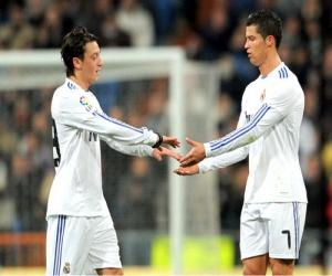 Real mua Gareth Bale: Madrid lại có mới nới cũ?