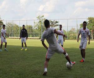 Các ông bầu bỏ bóng đá: Bạo phát thì bạo tàn