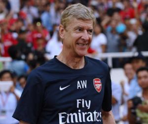 Arsene Wenger trấn an cổ động viên: Arsenal sẽ chi tiền mà