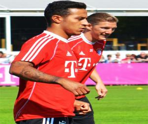 Pep gặp khó trước trận tranh Siêu Cup với Chelsea