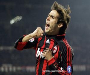 Kaka: 4 năm & tiền bạc đổi nụ cười...