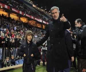 Cậu cả nhà Jose Mourinho phũ phàng từ chối Chelsea