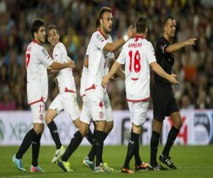 2h05, ngày 25/4: Sevilla – Valencia: Nổi lửa Sanchez Pizjuan