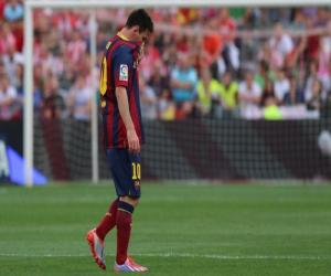 Barca lo lắng trước El Clasico: Messi nghỉ 3 tuần