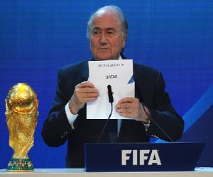 Chủ tịch FIFA: Trao quyền đăng cai World Cup cho Qatar là sai lầm