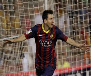 Messi lập hat-trick, Barca hạ gục Valencia