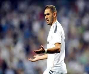 Abidal khuyên Real không nên bạc đãi Benzema