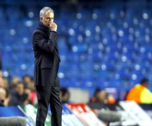 Mourinho không biết đâu là đội hình mạnh nhất của Chelsea