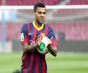 Barcelona: Daniel Alves sẽ trở thành vật hy sinh