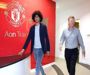 HLV David Moyes sẽ sử dụng Fellaini như thế nào?