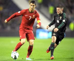 Huyền thoại Bồ Đào Nha khoe thành tích, chế nhạo ... Cristiano Ronaldo