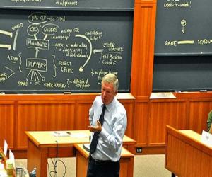 Sir Alex tiết lộ bí mật làm nên đế chế Man United